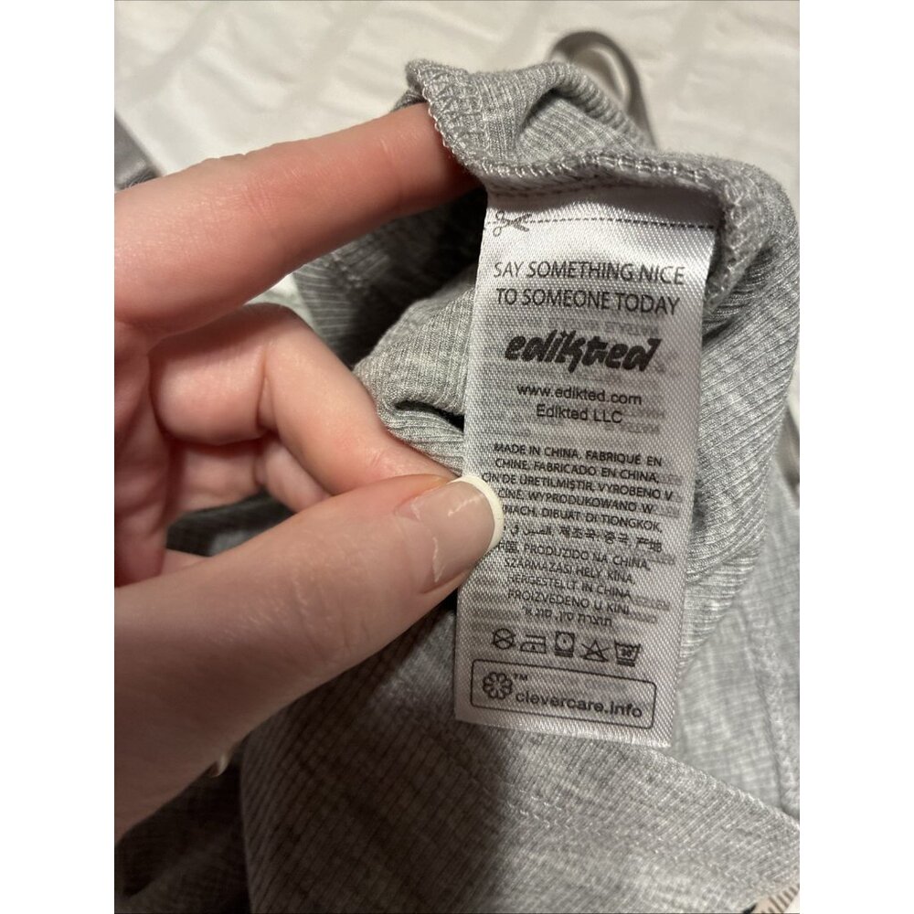 edikted Karlee gray ribbed rose Fitted cami Tank Top Xs - Picture 4 of 5
